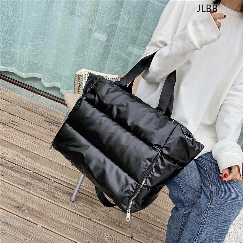 

Winter new Large Capacity Shoulder Bag for Women Waterproof Nylon Bags Space Pad Cotton Feather Down Large Tote Female Handbags, Black