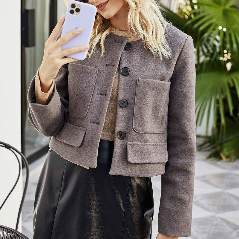 

2021 New Woman' Short Coat of Wool Solid Only Neck Breasted Large Pockets Women Jacket Lady in the Elegant Office Autumn Z86F, Gray.