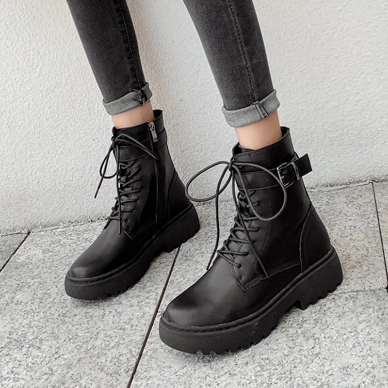 

Flat-bottomed British Cycling Boots Women Autumn And Winter New Style Shoes Ladies Strap Black Design Boots
