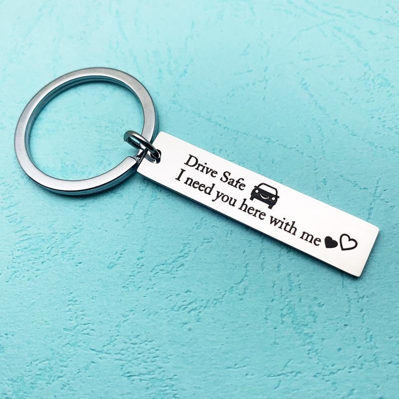 

Keychains Oeinin Creative Keychain Man Drive Safe I Need You Here With Me Key Chain Bags Letter Color Ring Alloy Steel Pendant Jewelry