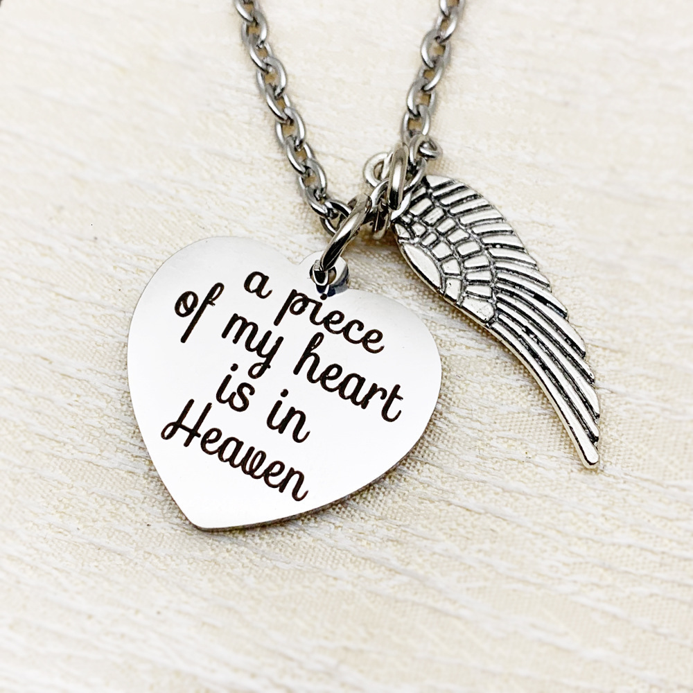 

2019 Fashion Accessories Pendant Necklace A Piece Of My Heart Is In Heaven Stainless Steel Family Jewelry Charm Necklace