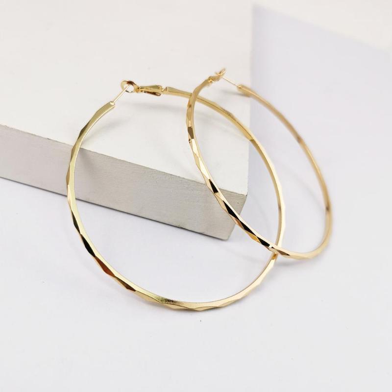 

MANILAI Trendy 70mm Diameter Metal Hoop Earrings For Women Simple Fashion Circular Big Earrings Golden Silver Color Jewelry1