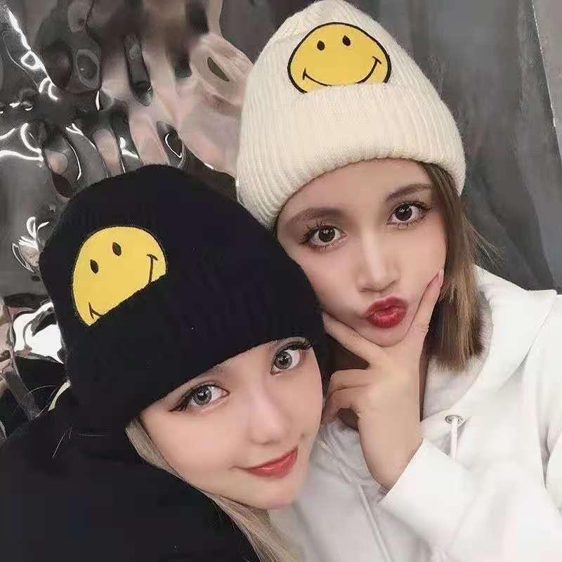 

Fashion Smile Women Acrylic Knitted Skull Beanies Winter Warm Hats For Female, Black