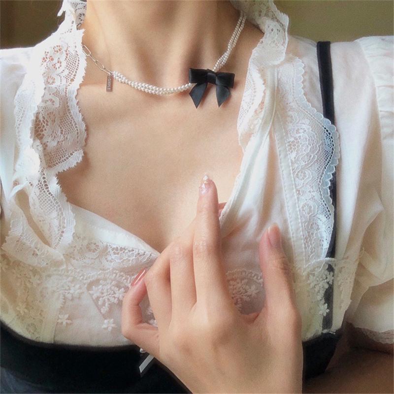 

Chokers Korean Vintage Pearl Black Bow Luxury Silver Color Metal Clavicle Chain Choker Necklace For Woman Girl Elegant Aesthetic Jewelr