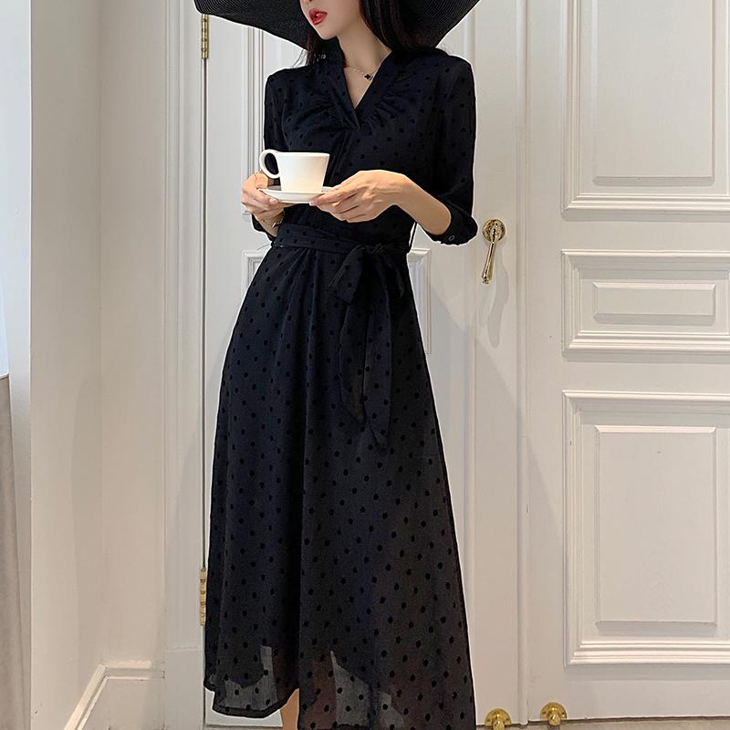 

Vintage Dot Printed Women Dress 2020 Autumn Sexy V-neck Black Female Slim Sashes Long Dress Party Evening Elegant Ladies