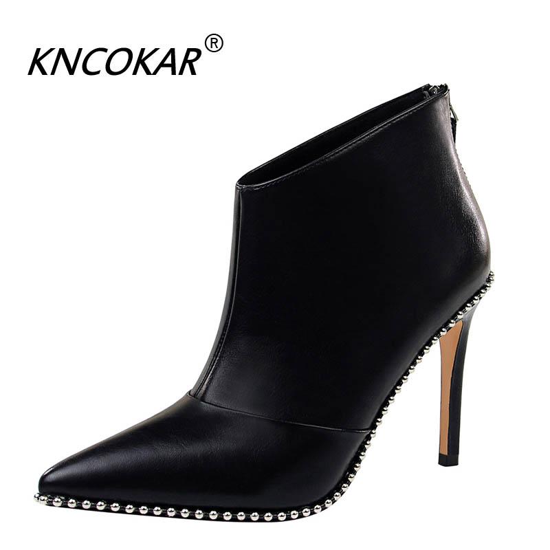 

KNCOKAR Hot Sale New Vintage Fashion Sexy Club Show Thin And High Heel Pointed Fashion Boots Riveted Women Short Boots D089, Black leather