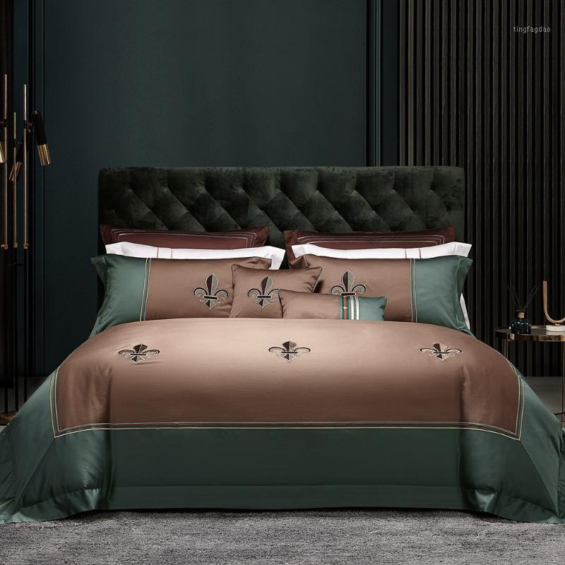 

Light Luxury European and American 100 Cotton Color Matching Embroidered Four-Piece Bedding comforter set1, Dark khaki