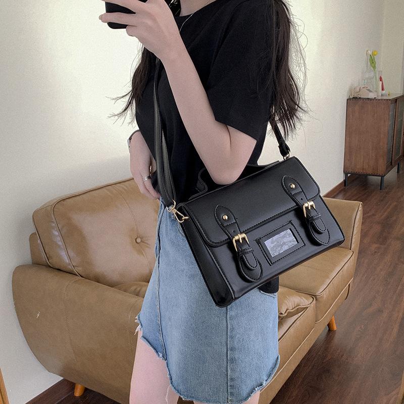 

New Simple Retro Large Capacity Crossbody Portable Shoulder Bag, Black