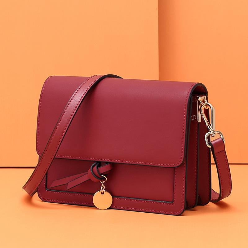 

2021 New Luxury Small Square Bag for Women Leather Fashion One-shoulder Messenger Bag Korean Version of Wild Organ Soft, Beige