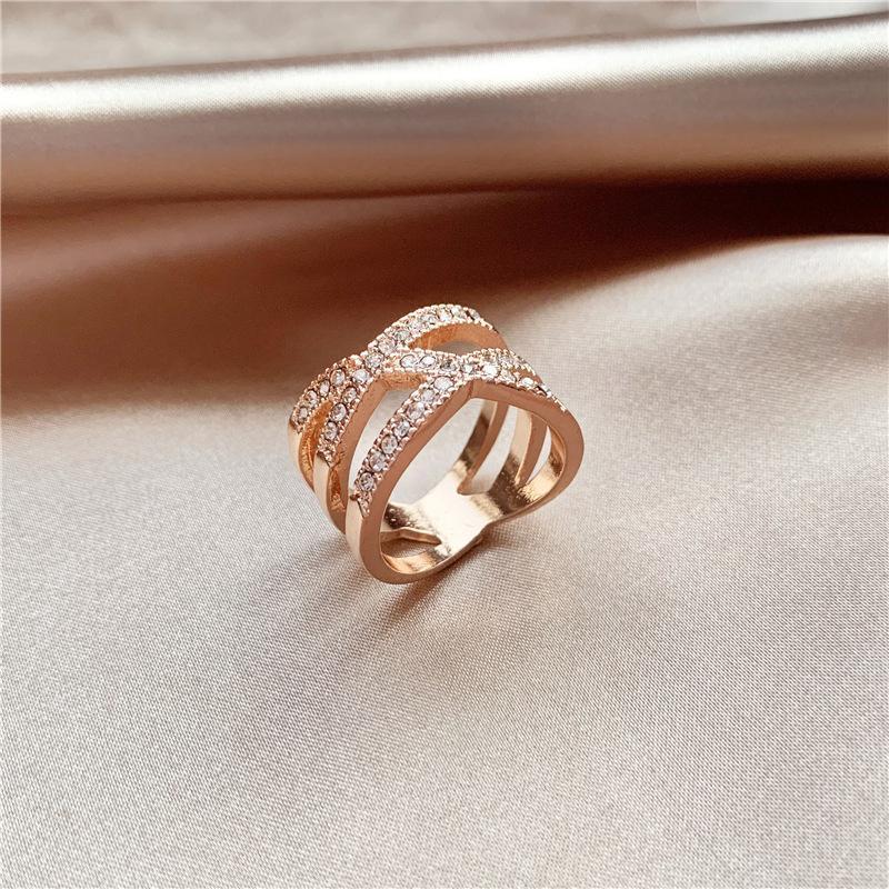 

Fashion temperament elegant microscope ShanZuan personality girl ring ring female fashion joker jewelry accessories1