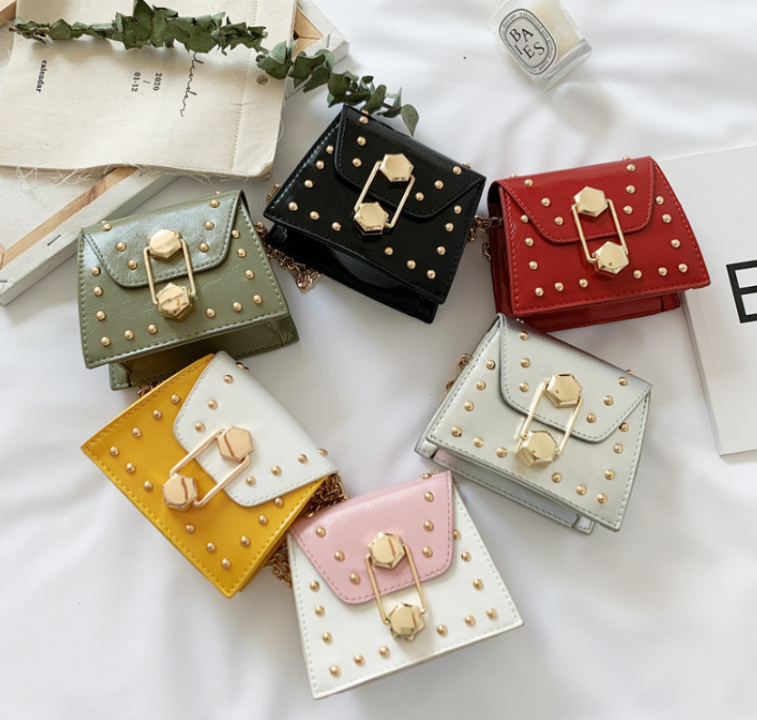 

Fashion Kids Handbags Lady Style Girls Rivet One-shoulder Bag Children PU Metal Chain Messenger Bag Women Mini Lipstick Purse C6555, Pink