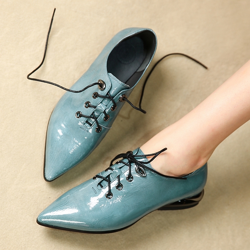 

2021 Female Pumps Plus Size Patent Cow Pointed to British Style Lace Ladies Shoes T578, Black
