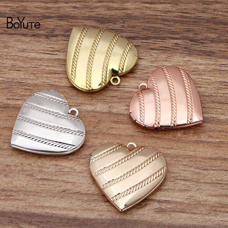 

BoYuTe (10 Pieces/Lot) 29*7MM Metal Brass Heart Shaped Photo Locket Pendant Vintage Jewelry Pendant Wholesale, Silver