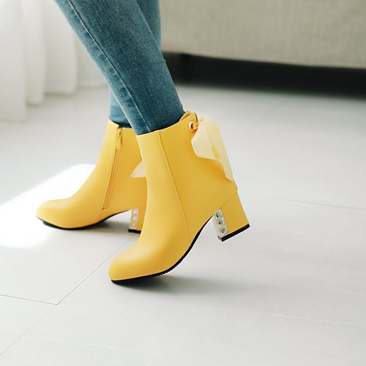 

Big Size Martin's boots are full of thick heels, high heels, short boots, round head, back lace bare boots, Black