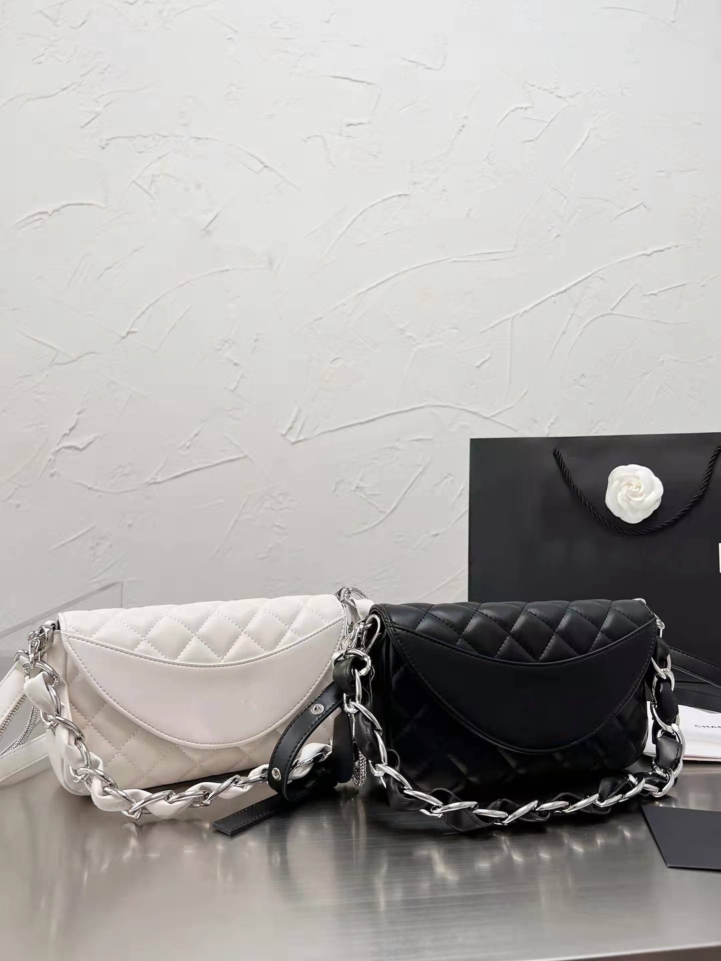 

2022 Women's Luxury Designer Crossbody Bag High quality Purse price True leather bag Shoulder flap tote with small and large check diamond