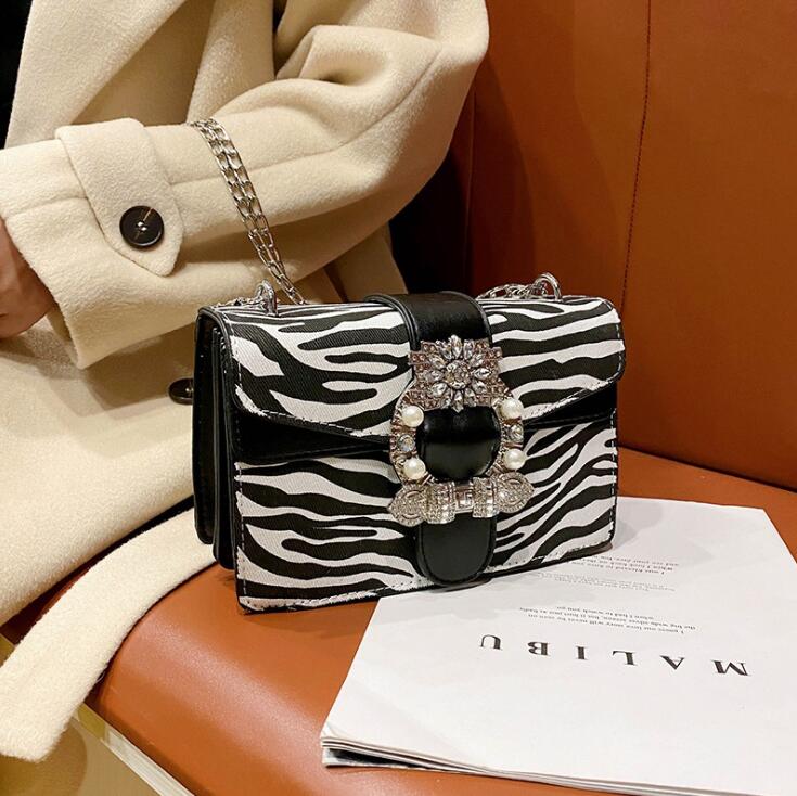

women handbag street fashion contrast leather womens chain bag elegant atmosphere studded shoulder bags fashions Pearl leathers messenger handbags