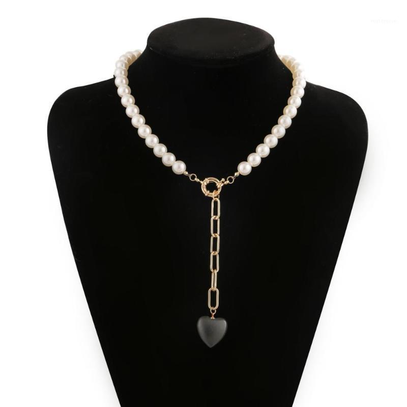 

MY9 Vintage Baroque Irregular Pearl Lock Chains Necklace Geometric Pendant Love Necklaces for Women Punk Jewelry1