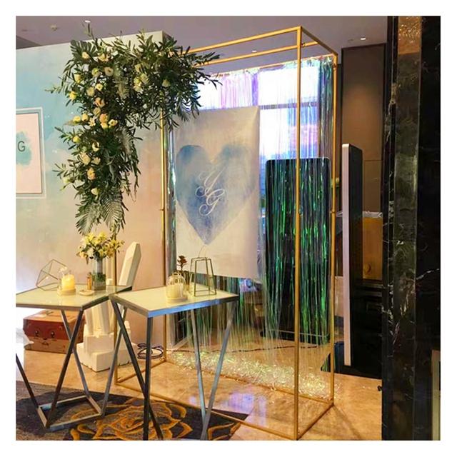 

Geometric painted gold metal stand backdrop frame for wedding stage decoration yudao1211