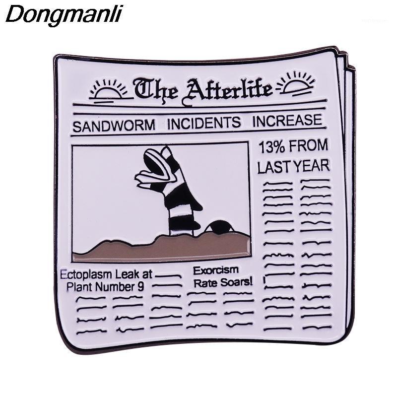 

P5651 Dongmanli Vintage Newspaper Movie Enamel Pin Brooches Badge Bag Clothes Lapel Women Men Jewelry Gift1