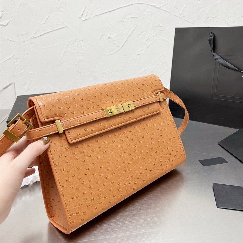 

2022 High quality new Ostrich business versatile ladies bag fashion design leather clamshell Manhattan baguette shoulder bag, Black