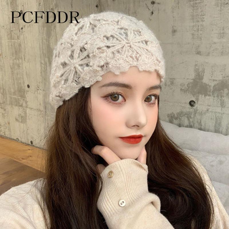 

PCFDDR Autumn and winter new warm Baotou yuezi hat Korean fashion fashion hollow out hand knitted hat, White