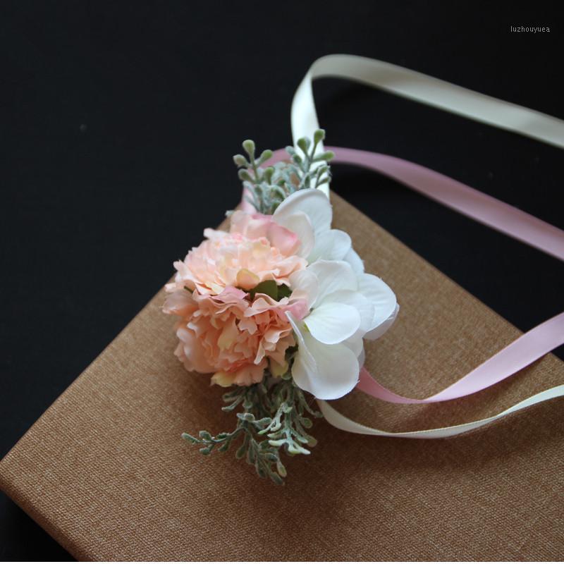 

Artificial Wedding Flower Wrist Flower Corsage Important Guest Bride Bridesmaid Wrist Groom Groomsman Corsage1, 1pc corsage flower