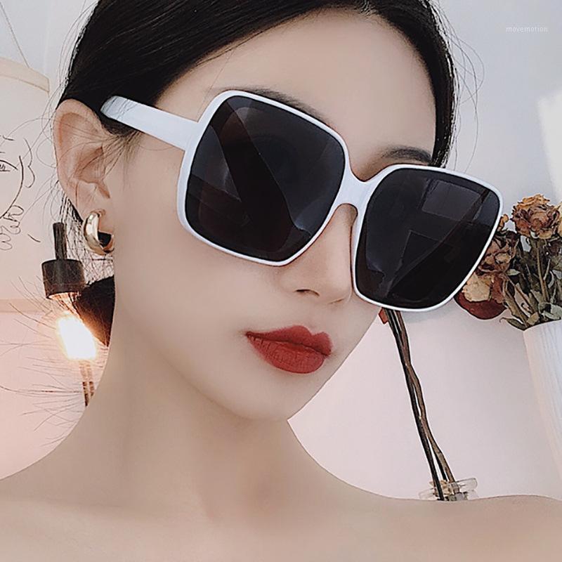 

2020 classic retro square sunglasses ladies Siamese oversized ladies men's retro sun glasses1