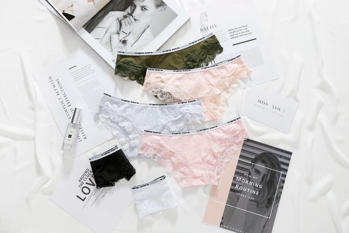 

K007 cotton lace lace triangle low-waisted women's underwear breathable health pure cotton pants manufacturer direct sales, Black