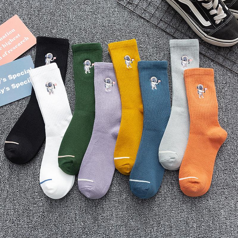 

1Pair Autumn Winter Fashion Men's Socks Of Cartoon embroidery Couple Stocks Spaceman embroidery Cotton Socks Sports Leisure sock, Xz07406