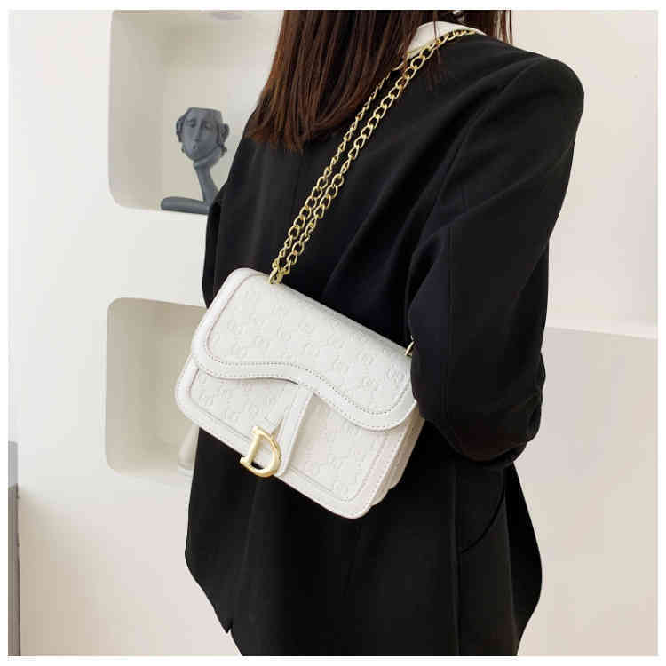 

72% OFF bag Chain strap classic letter embossed foreign girl autumn new Korean single shoulder diagonal, White
