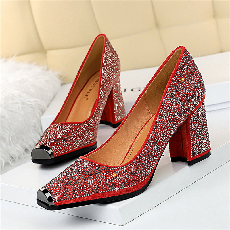 

Inches Crystal Eight Chunky Pumps 2020 Female Spring Fashion Square Toe Bling Strass Black Red Heels High Wedding Shoes Nvs0