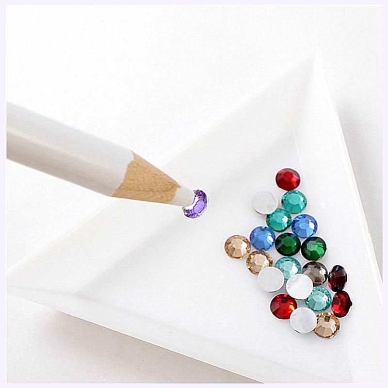

10 Pcs/lot White DIY Tool Rhinestone Diamond Box Round/Triangle Plastic Tray/ Plate For Nail Art DIY Decoration H0921