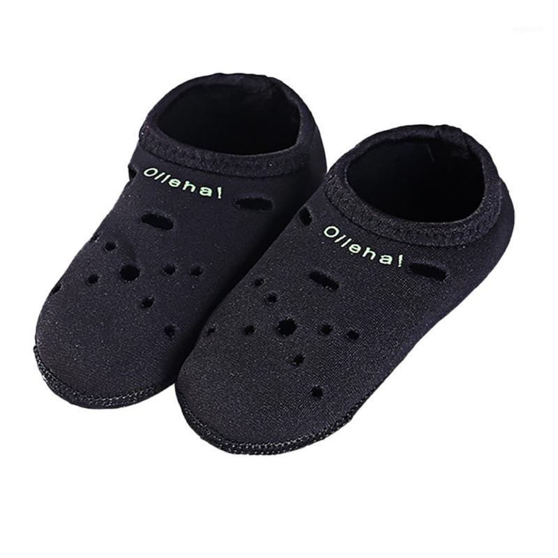 

Winter Warm Thicken Anti-slip Socks Adult Indoors Sports Floor Socks Party Game Sock1