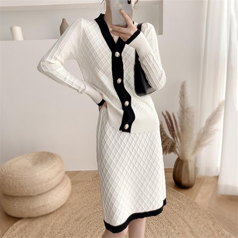 

Fashion Knitted Sweater And Skirt Two Piece Set Women Autumn Slim Fit Tops Women Sweater Skirts 2 Piece Sets Womens Outfits, White
