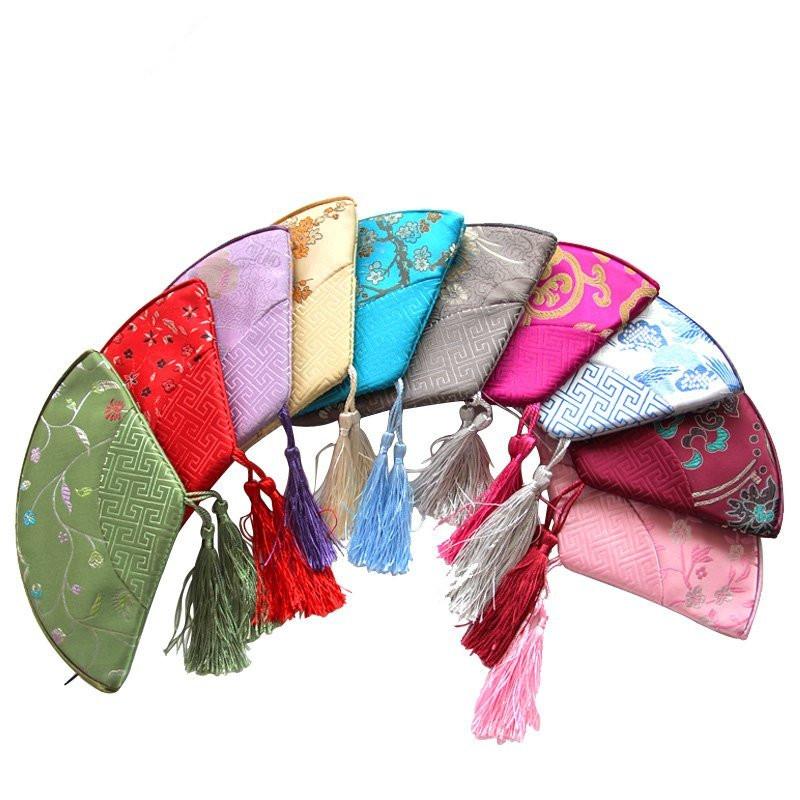 

10pcs Fan shape Zipper Coin Purse Tassel Christmas Gift Bag Wedding Party Favor Chinese Silk Women Travel Makeup Storage Pouches