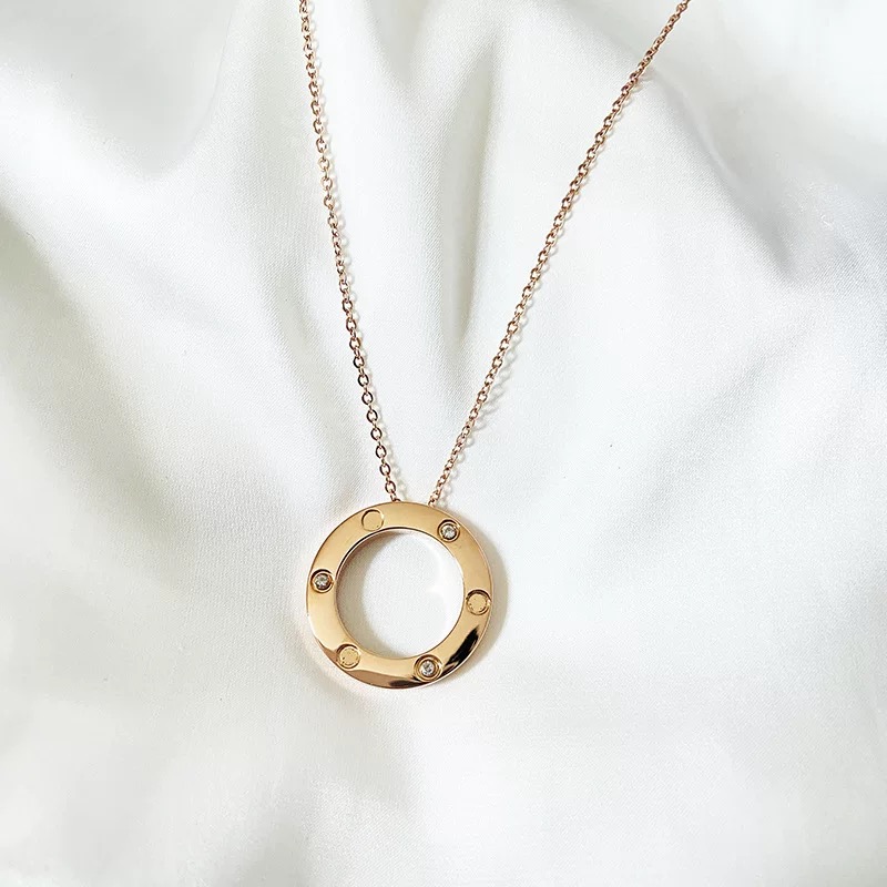 

New Men's and Women's Pendant Necklaces Fashion Stainless Steel Necklace Valentine's Day Gift