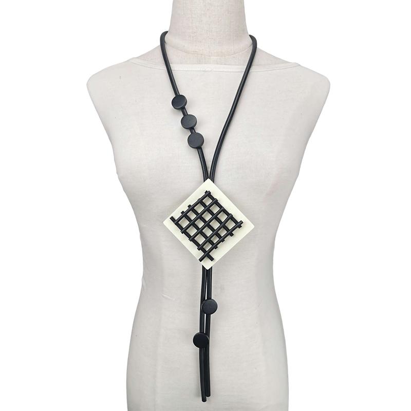 

Chokers UKEBAY Pendant Necklace Women Handmade Jewelry Rubber Necklaces Long Clothes Chain Statement Accessories Luxury