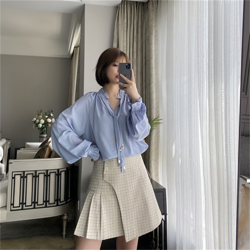 

Autumn 2021 New Clothes New Niche Feminine Design Sense Joker v French Shirt Sleeve Uvo4 9CZG, White