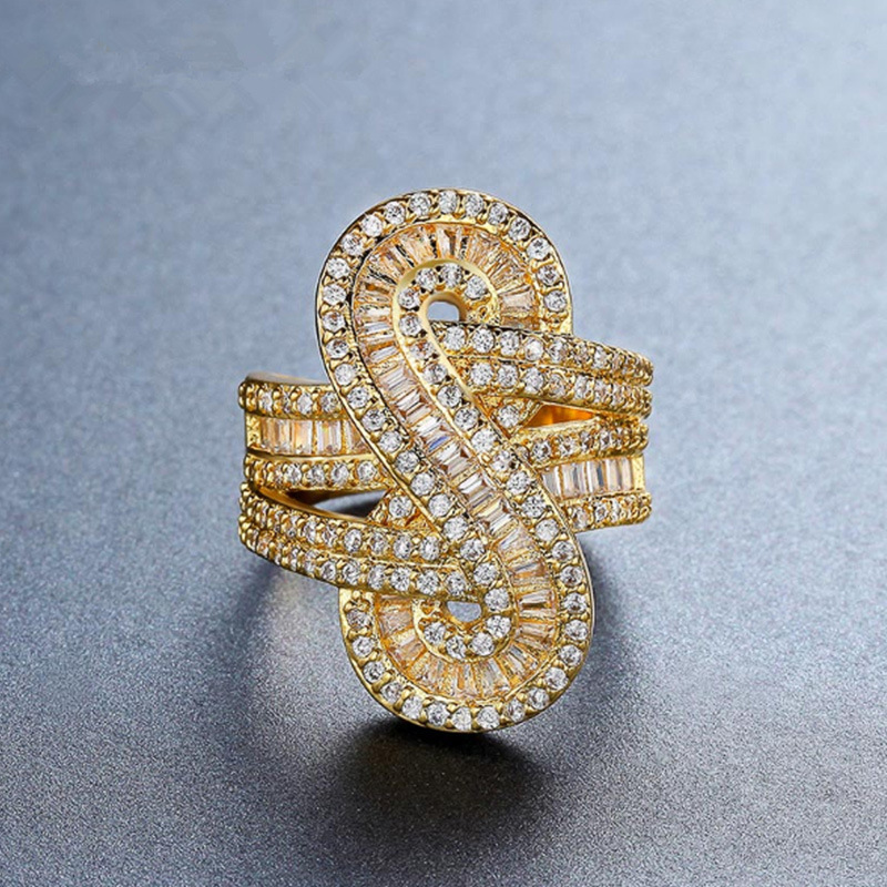 

Big, bright classical zirconia ring of female zinc alloy rings for the wedding party