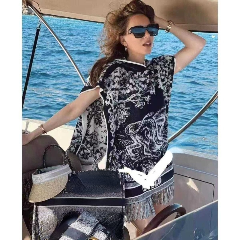 

Women Sweaters cape boutique trench coats hooded winter clothe cloak coat temperament outerwear shawl plus size overcoat, White;black