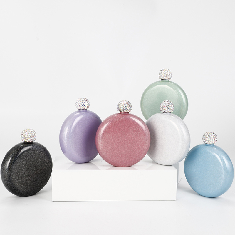 

Portable Diamond Hip Flask Round Mini Hip Flask Travel Outdoor Stainless Steel Bottle With Rhinestone Lid Gift