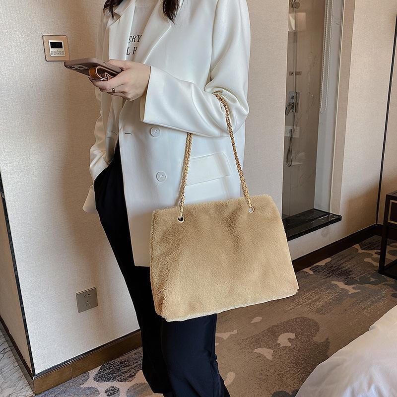 

Autumn and Winter Women's Handbag Large Capacity Women's Bag 2021 Shopping Fashion Fitness Bag Messenger Handbag, Black