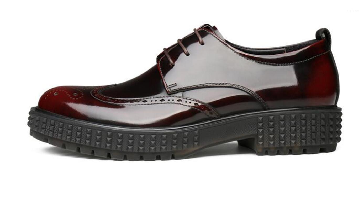

New pointed toe brogue men's shoes lace up high-top increase patent leather wedding shoes formal dress1, Black