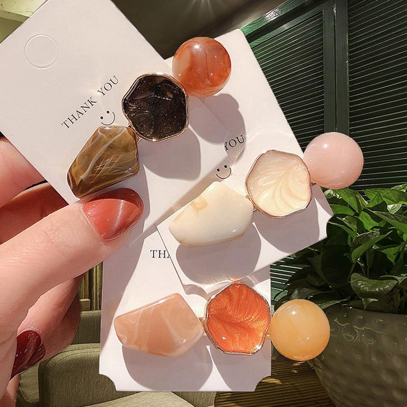 

Retro Geometric Irregular Hair Clip Resin Round Bead Duckbill Pins For Women Imitation Marble Pattern Hair Barrette Accessories