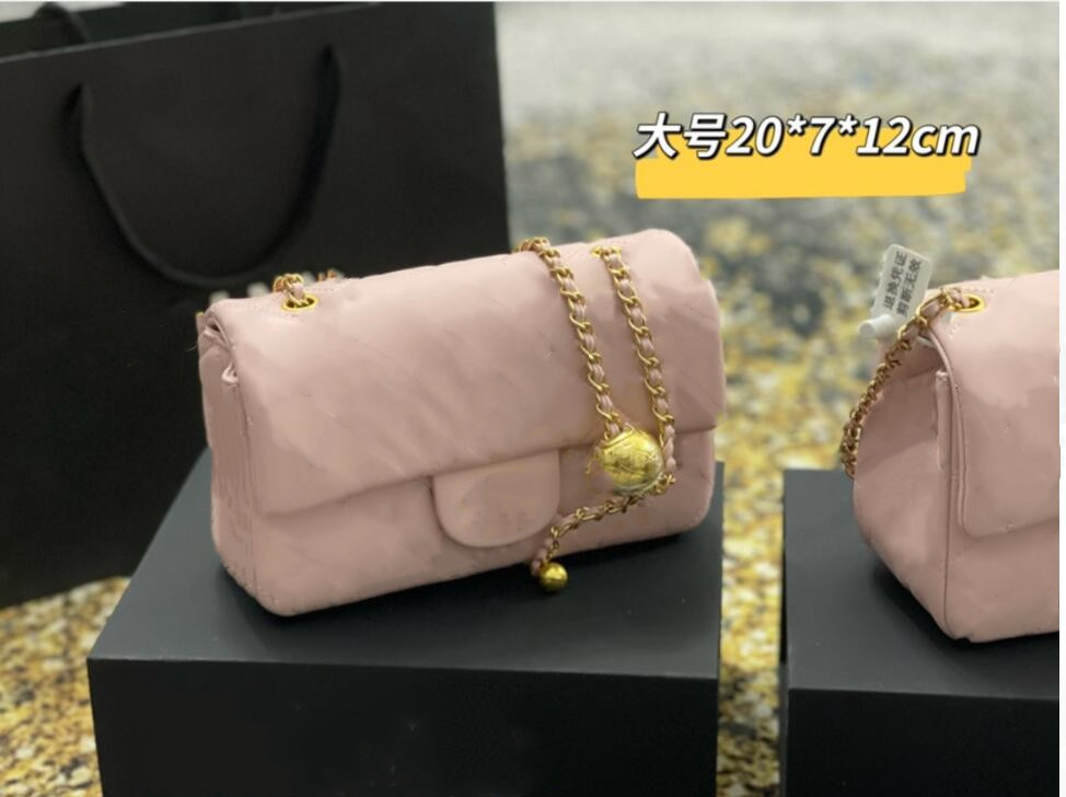 

Women Classic Double Flap It Bags Lambskin Leather Quilted Matelasse 20cm Large Capacity Outdoor Fashion Famous Luxury Designer Handbags 01, Pink