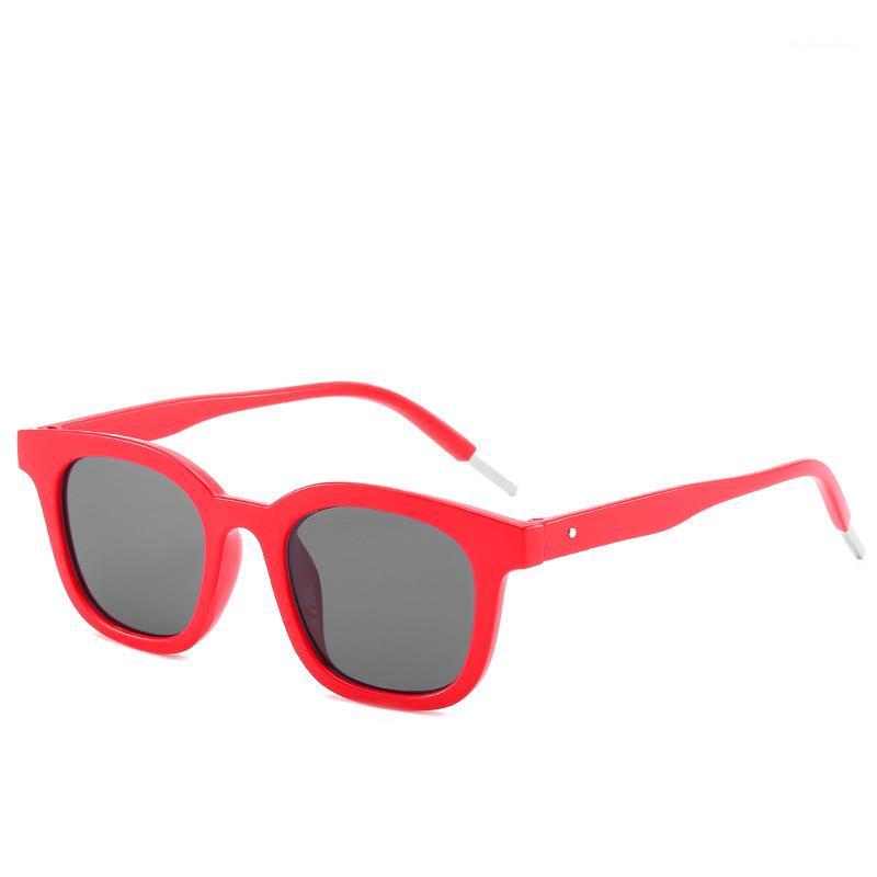 

New Trend Men's Small Square Eyeglasses Classic Personality Women Sunglasses Trend Outdoor Glasses1