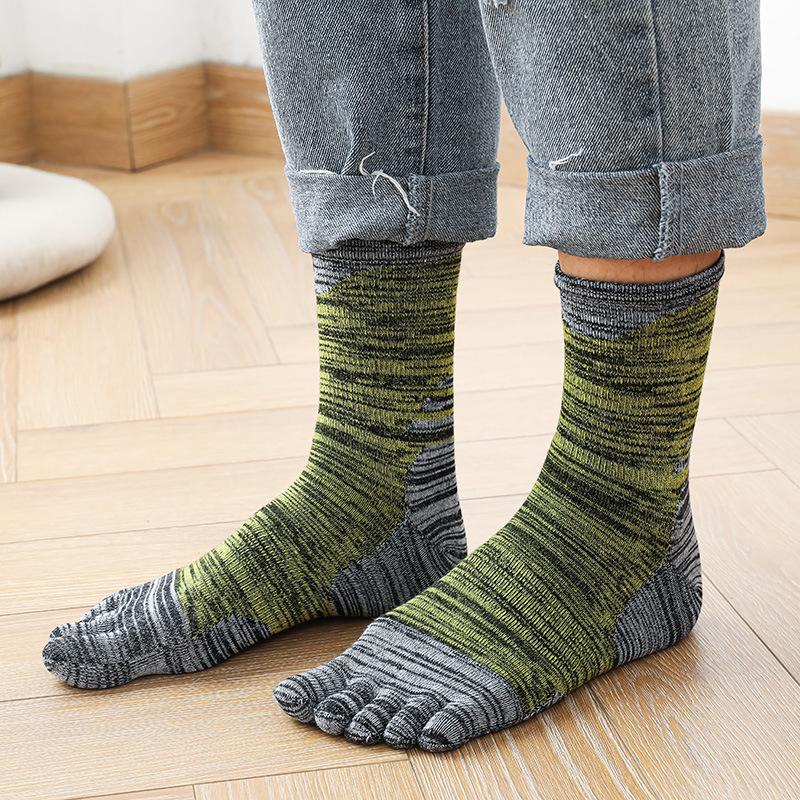 

2020 Winter Thicken Men Socks Novelty Finger Socks Japanese Style Five Toe Tube Soft Cotton Colorful Stripe Men, Light blue