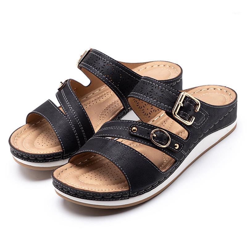 

Fashion Ladies Slippers Non-slip Thickened Flat Platform Sandals with Metal Buckle for Women Summer Outdoor H91, Beige