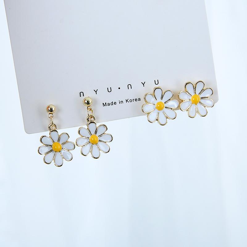 

Stud Little Daisy's Department Of Pure And Fresh Earrings Flower Sweet Sunflower Joker Without Ear Pierced With Woman1