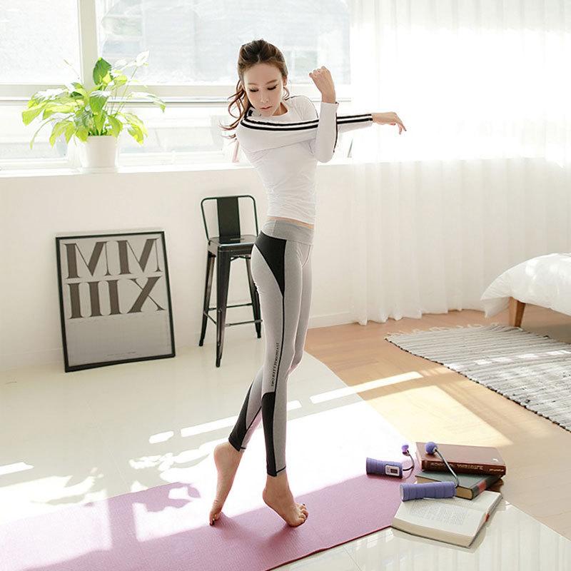 

Seamless Women Yoga Set Long Sleeve Top High Waist Sport Leggings Sport Suit Short Workout Suit Fitness Sets for Women Hot 2020